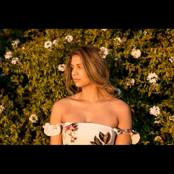 Meet your Posher, Makayla - Picture 1 of 1